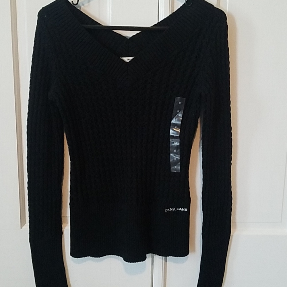 Junior DKNY black sweater NWT Size Medium